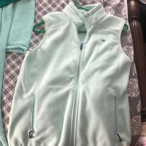 Vineyard vines size small